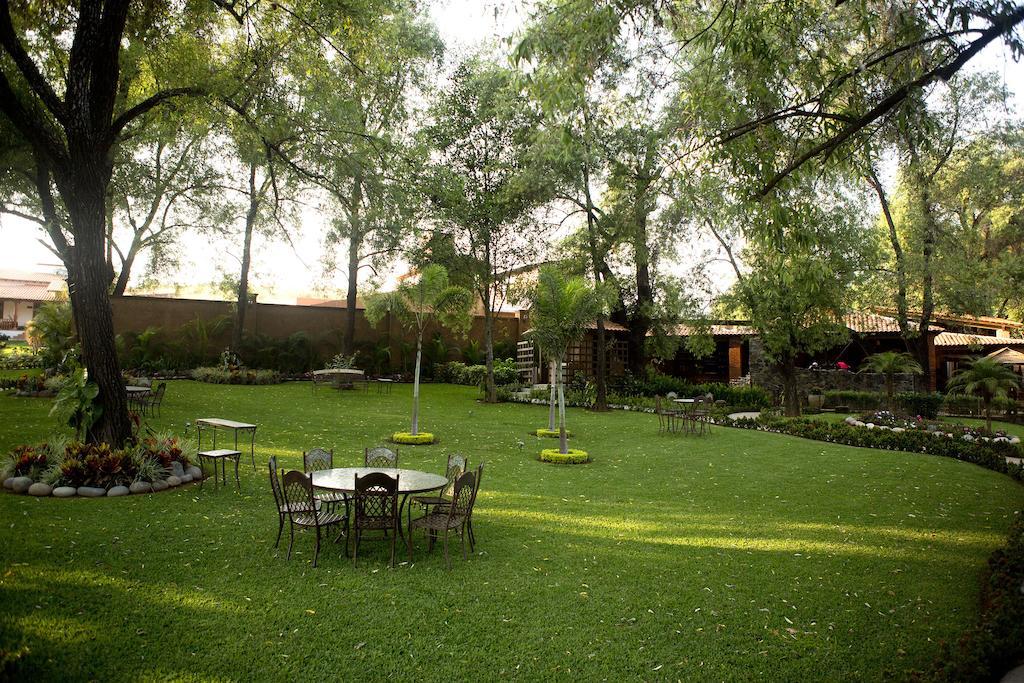 Quinta Sauz Hotel Tacambaro de Codallos Exterior photo